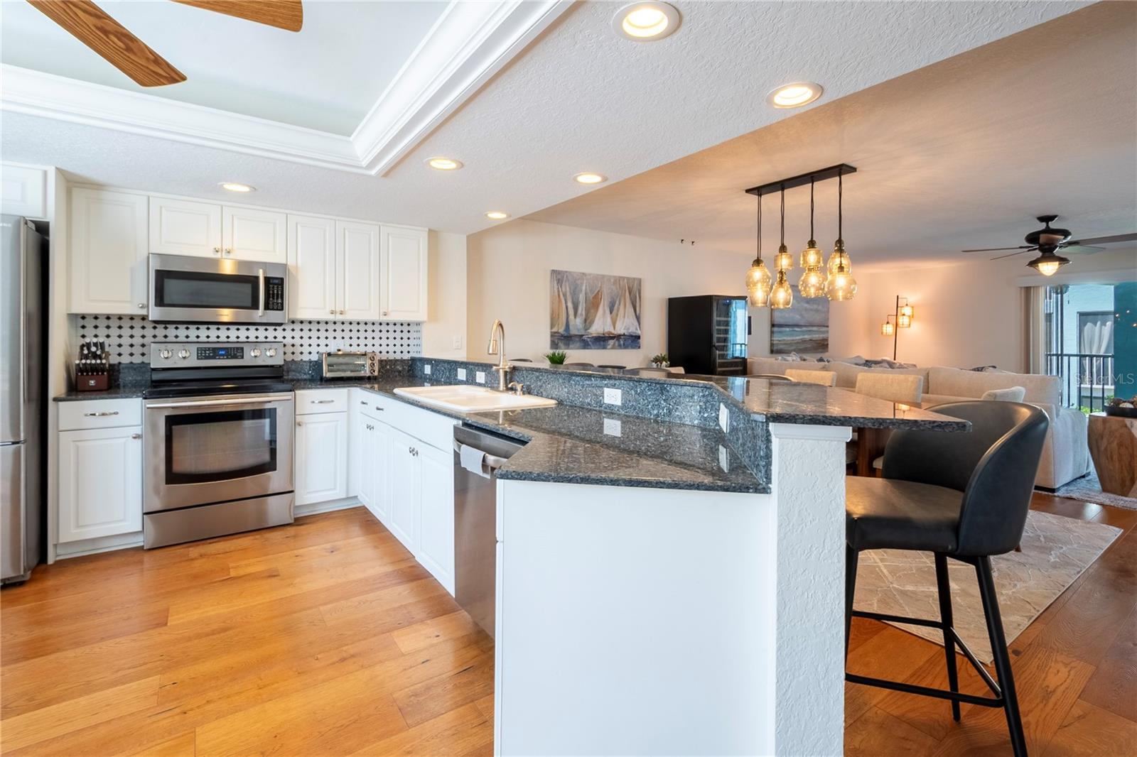 Image 18 of 62 For 1101 Pinellas Bayway S 206