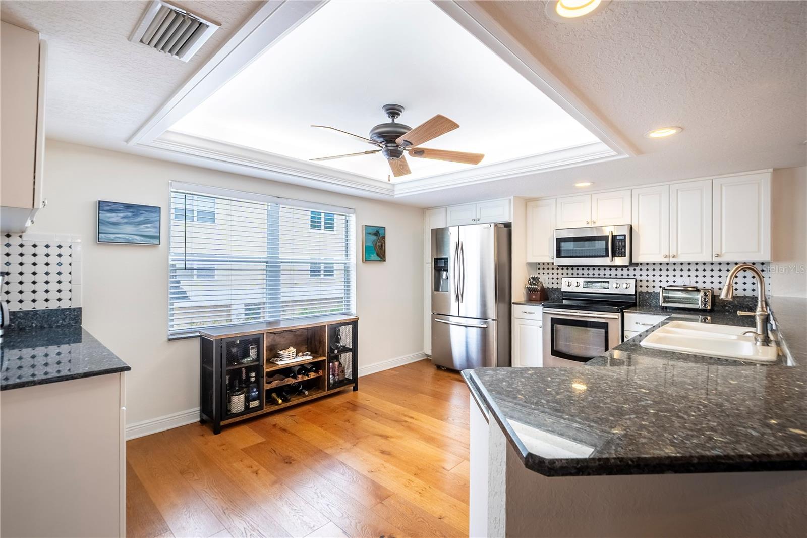 Image 19 of 62 For 1101 Pinellas Bayway S 206