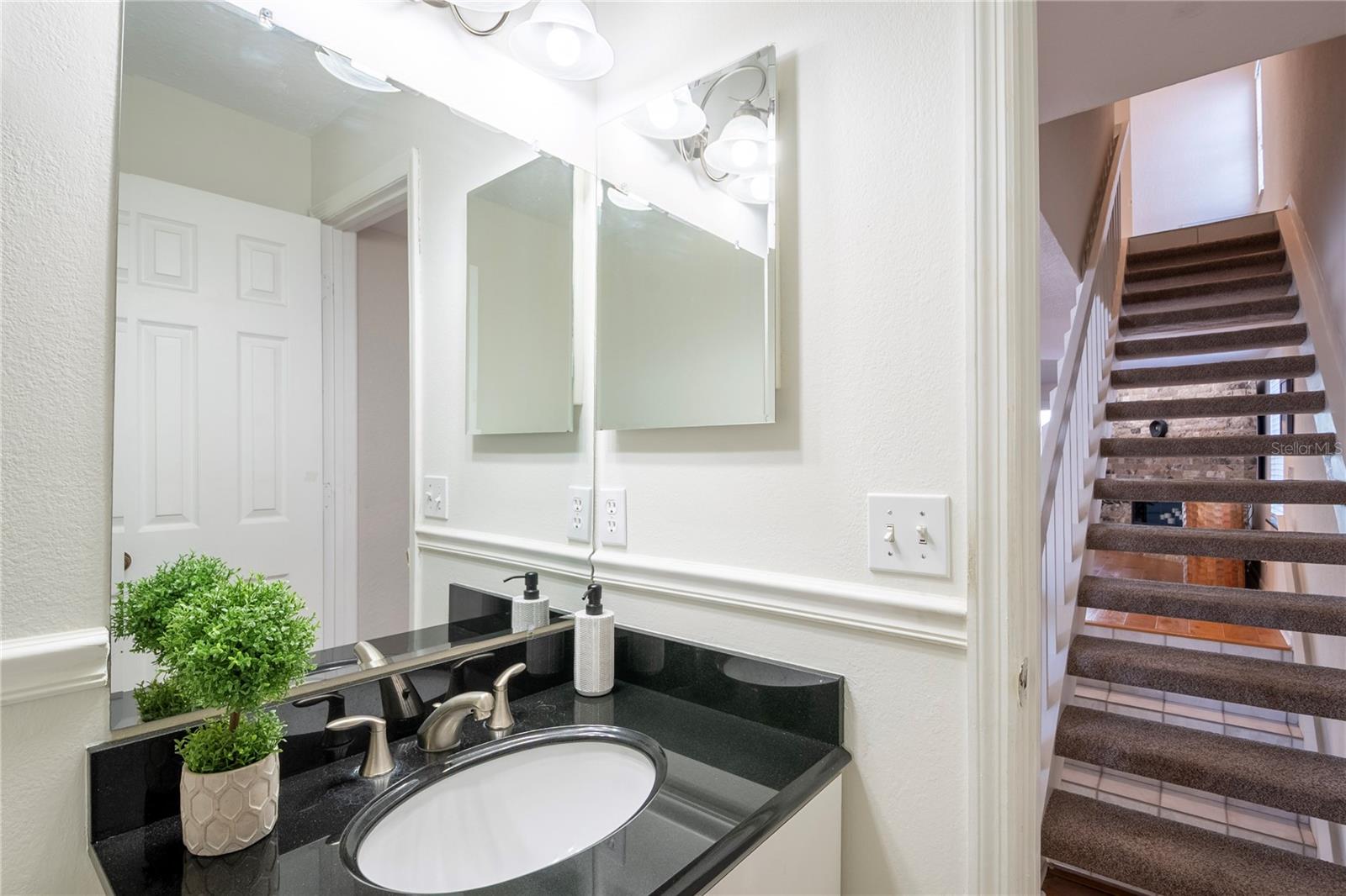 Image 22 of 62 For 1101 Pinellas Bayway S 206