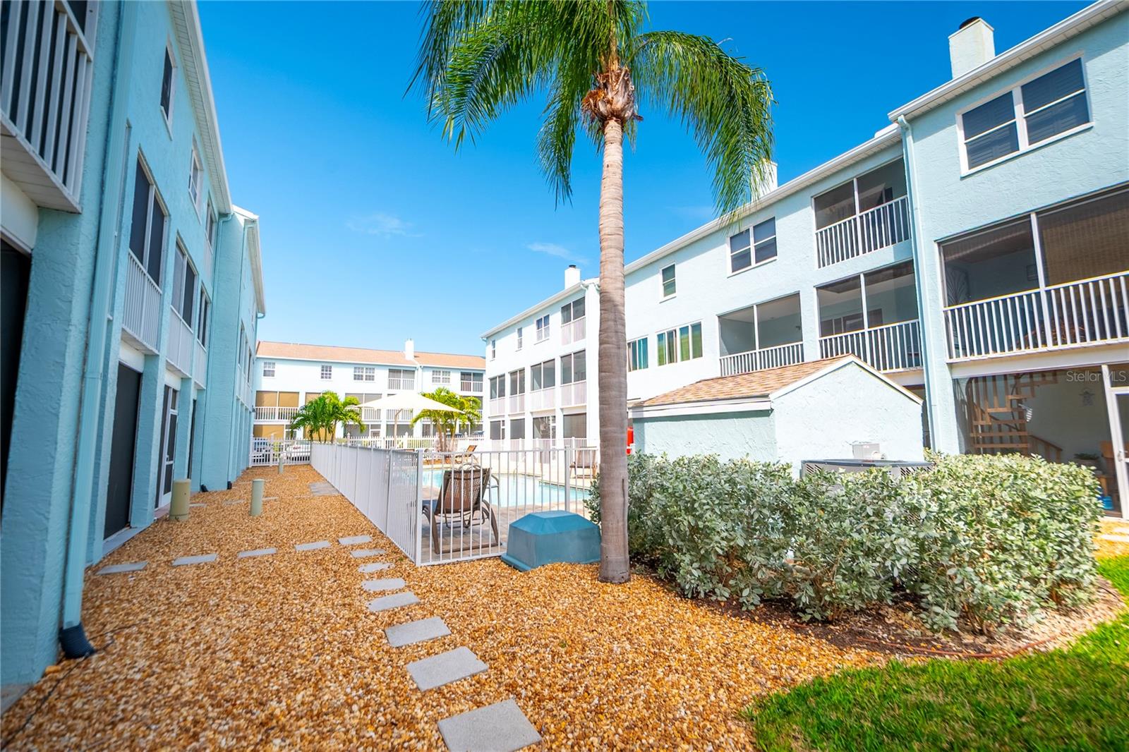 Image 45 of 62 For 1101 Pinellas Bayway S 206