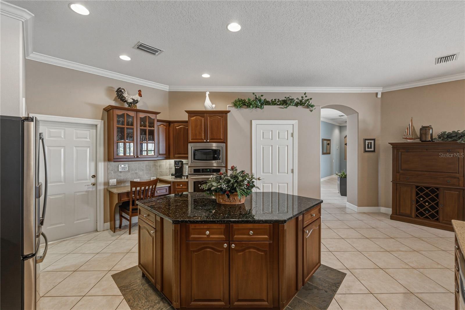 Image 27 of 93 For 33909 Americana Avenue