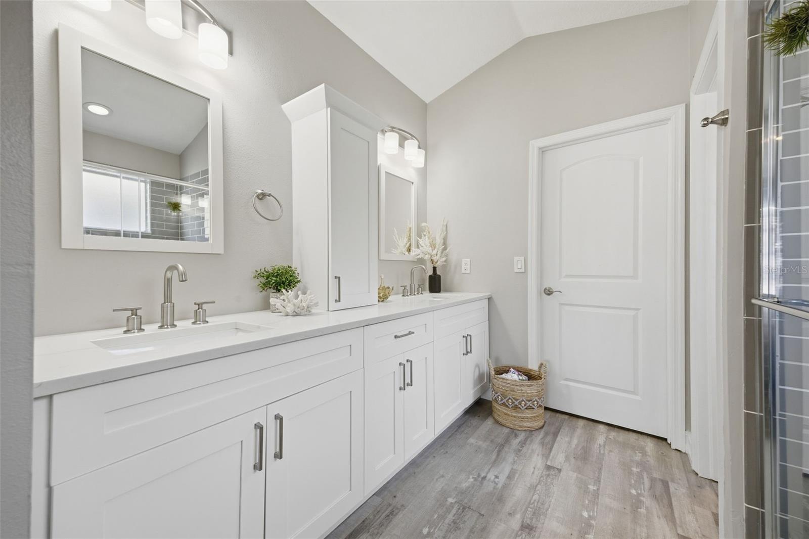 Image 24 of 63 For 10505 Cranleigh Court