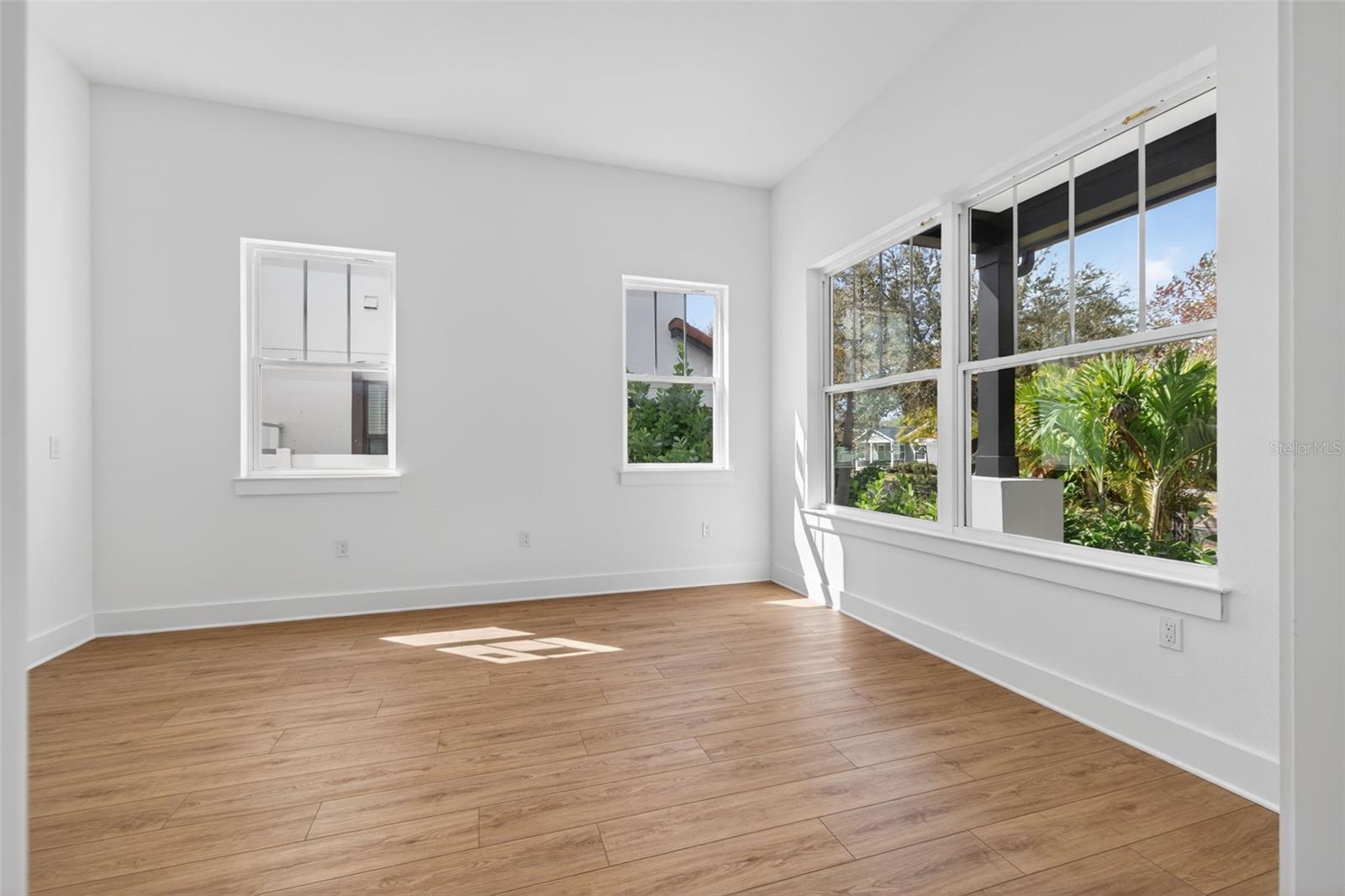 Image 10 of 35 For 842 30th Avenue