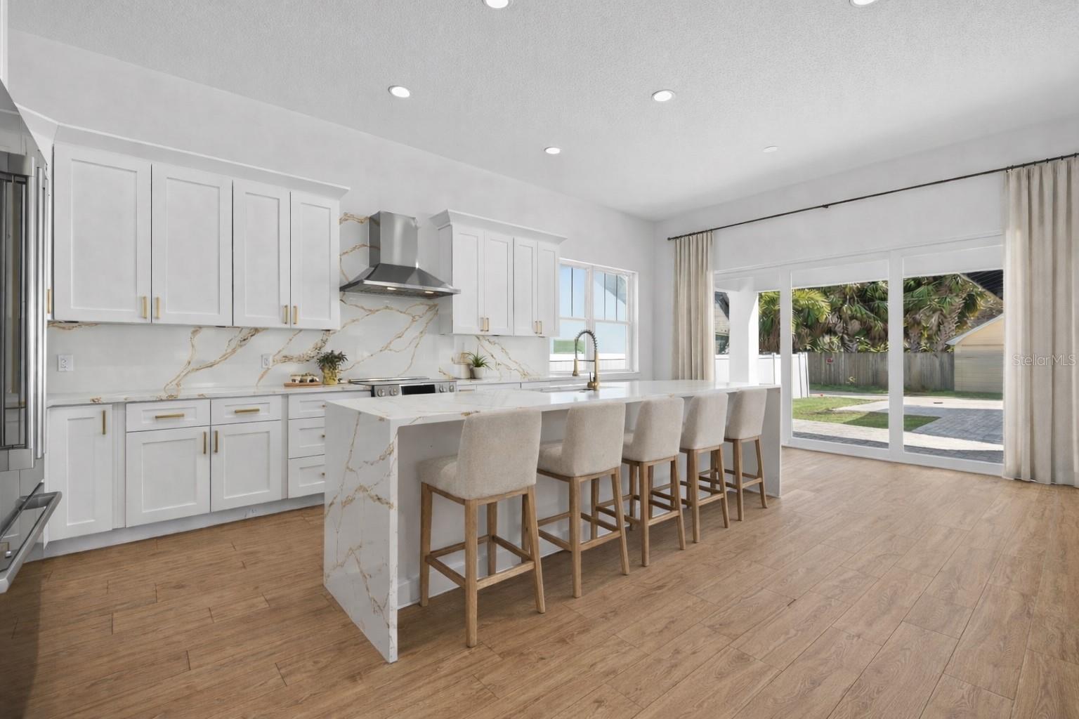 Image 3 of 35 For 842 30th Avenue