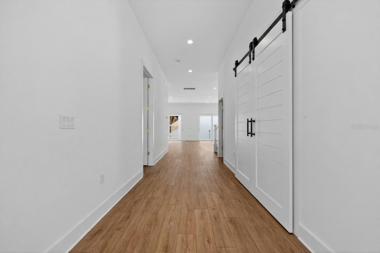 Image 8 of 35 For 842 30th Avenue