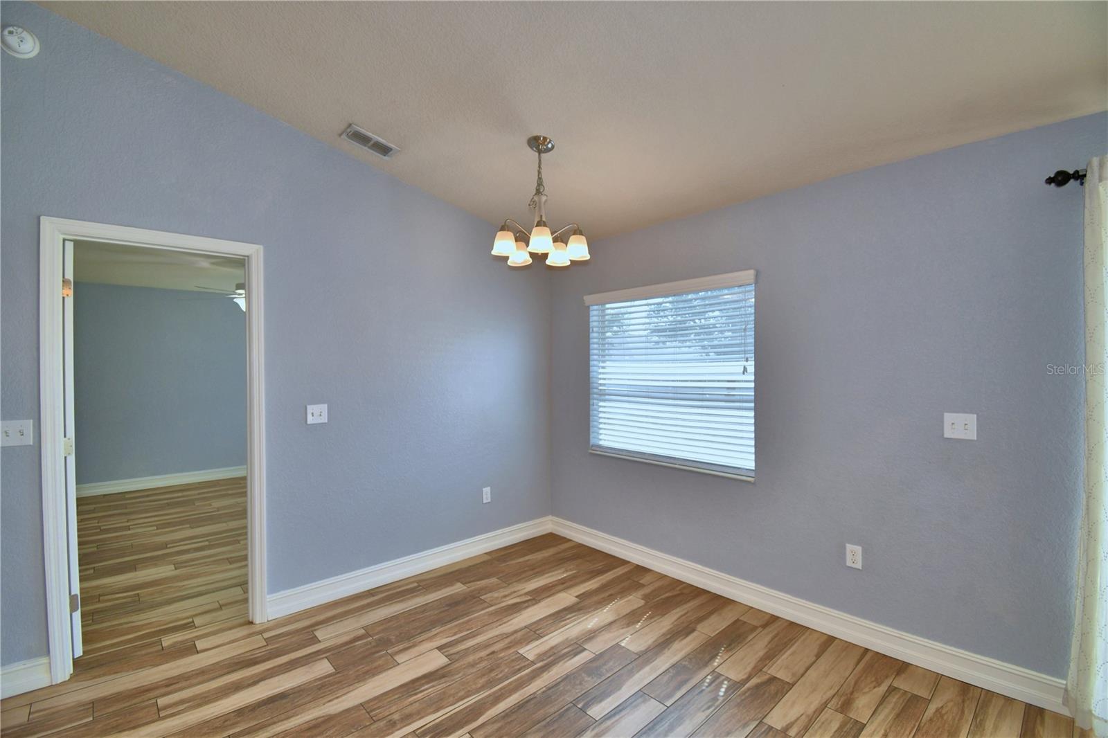 Image 13 of 58 For 2055 Golden Meadow Way