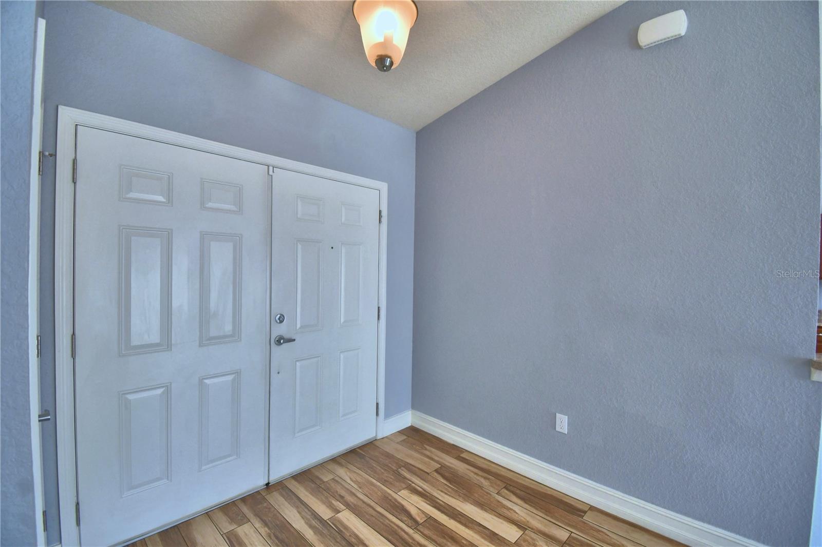 Image 5 of 58 For 2055 Golden Meadow Way