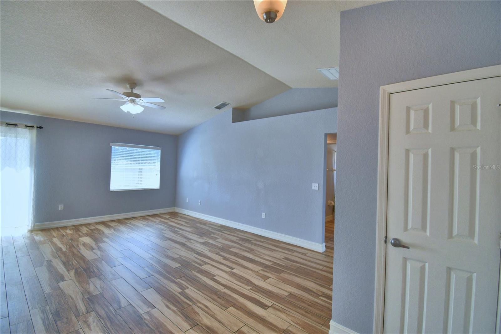 Image 6 of 58 For 2055 Golden Meadow Way