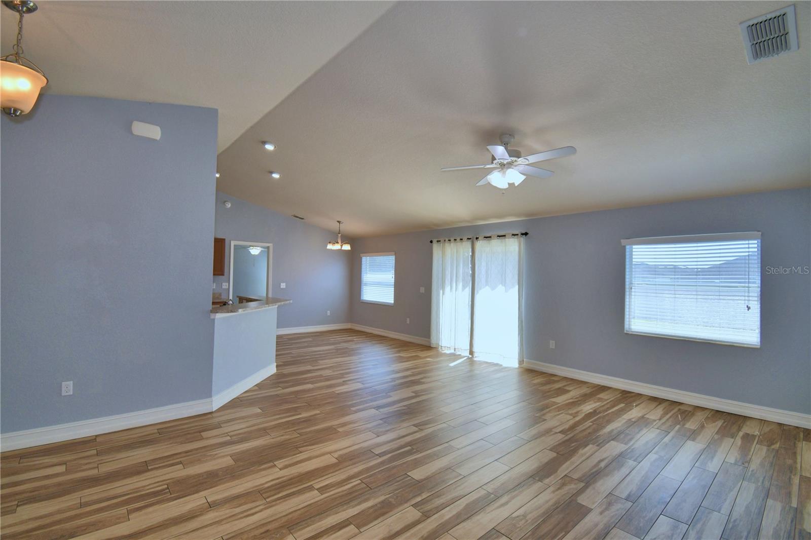 Image 8 of 58 For 2055 Golden Meadow Way