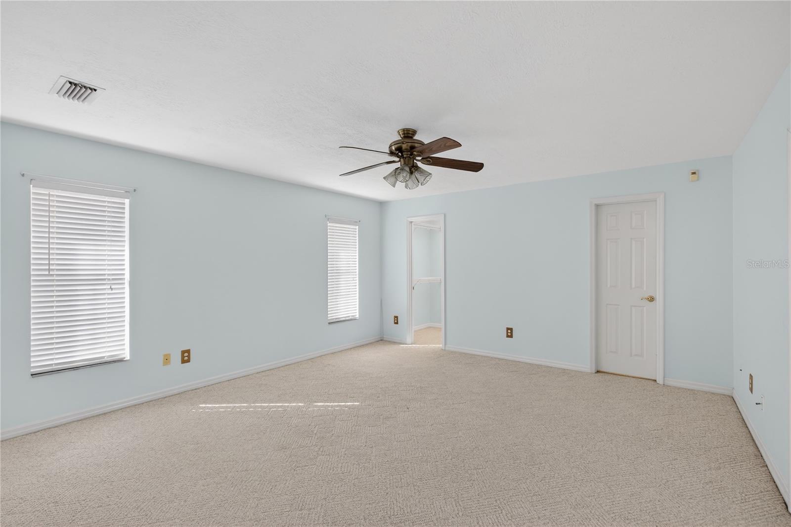 Image 13 of 42 For 2065 Oak Beach Boulevard