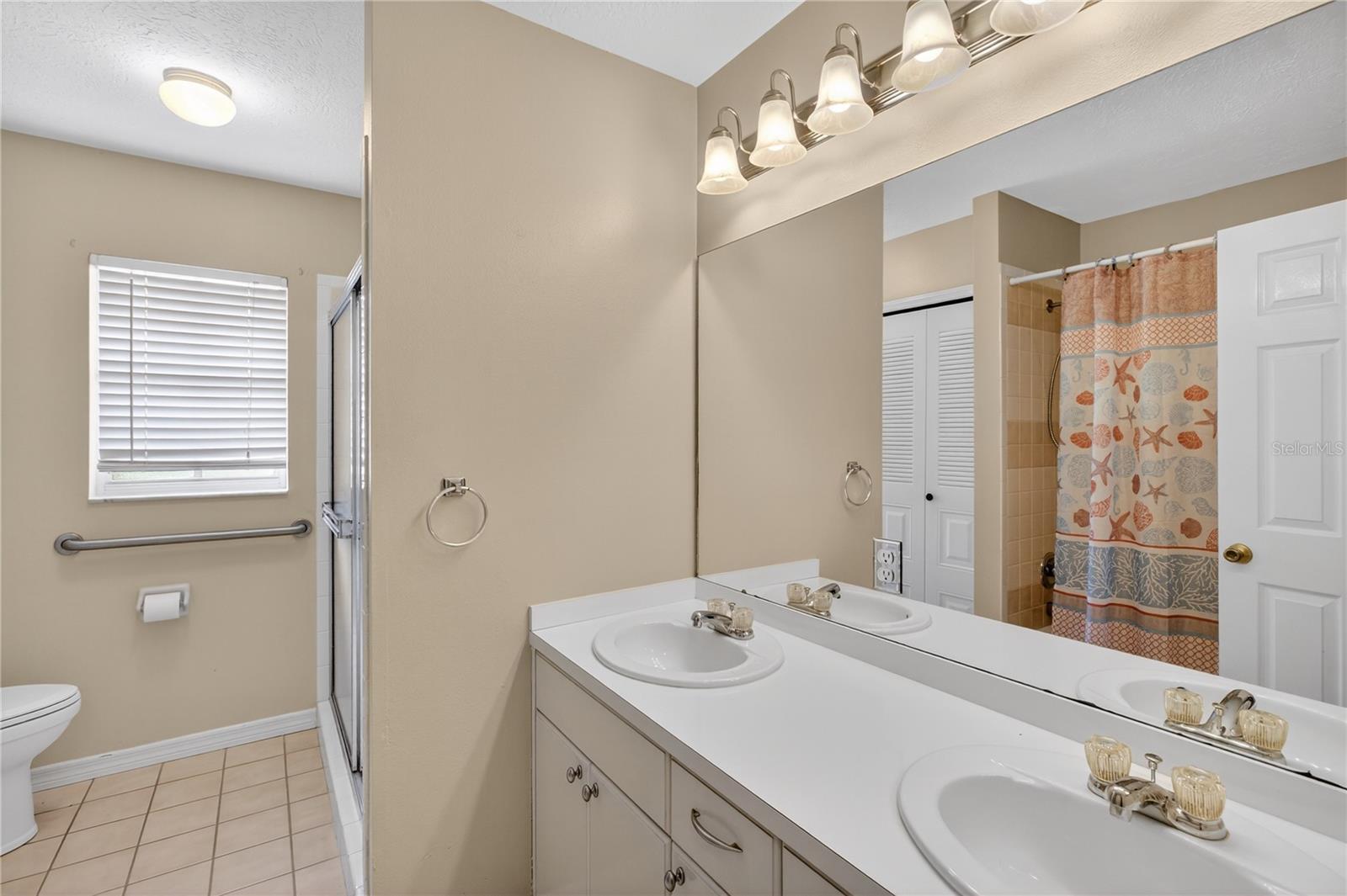 Image 15 of 42 For 2065 Oak Beach Boulevard