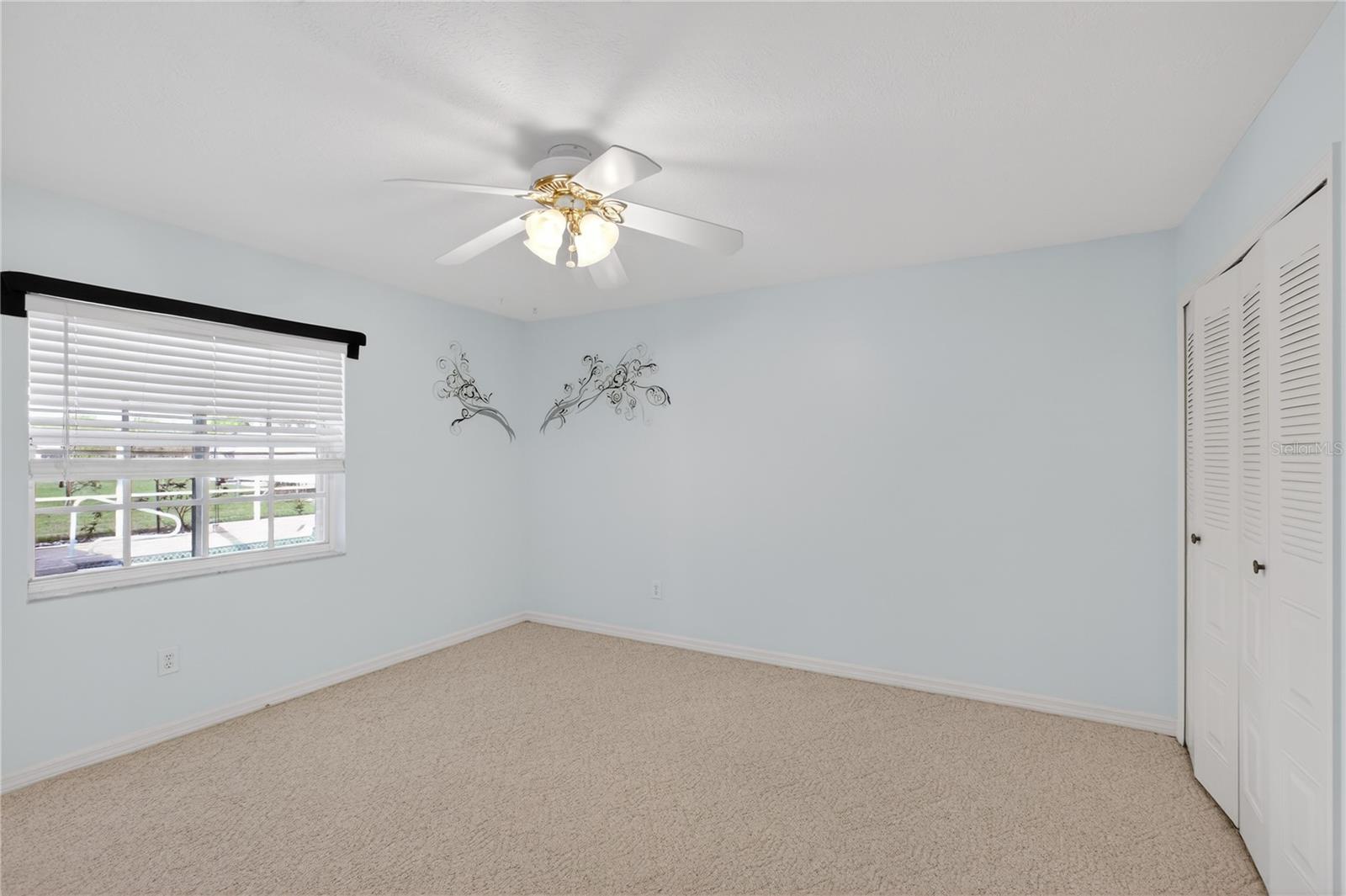 Image 16 of 42 For 2065 Oak Beach Boulevard