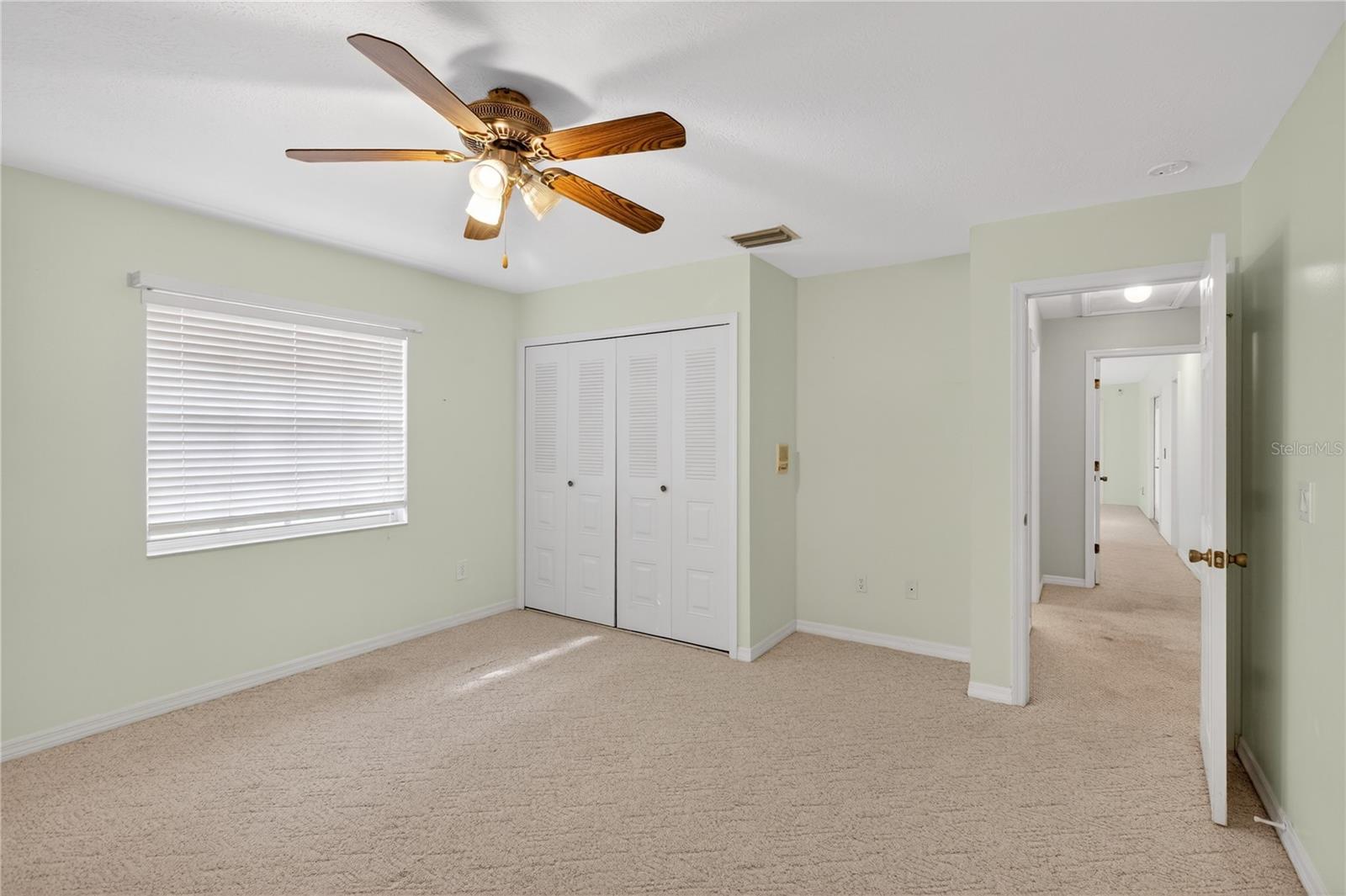 Image 17 of 42 For 2065 Oak Beach Boulevard