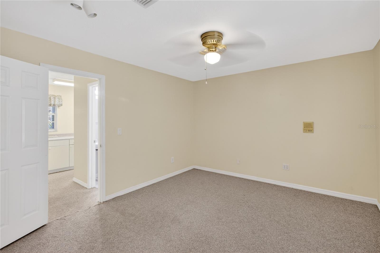 Image 25 of 42 For 2065 Oak Beach Boulevard