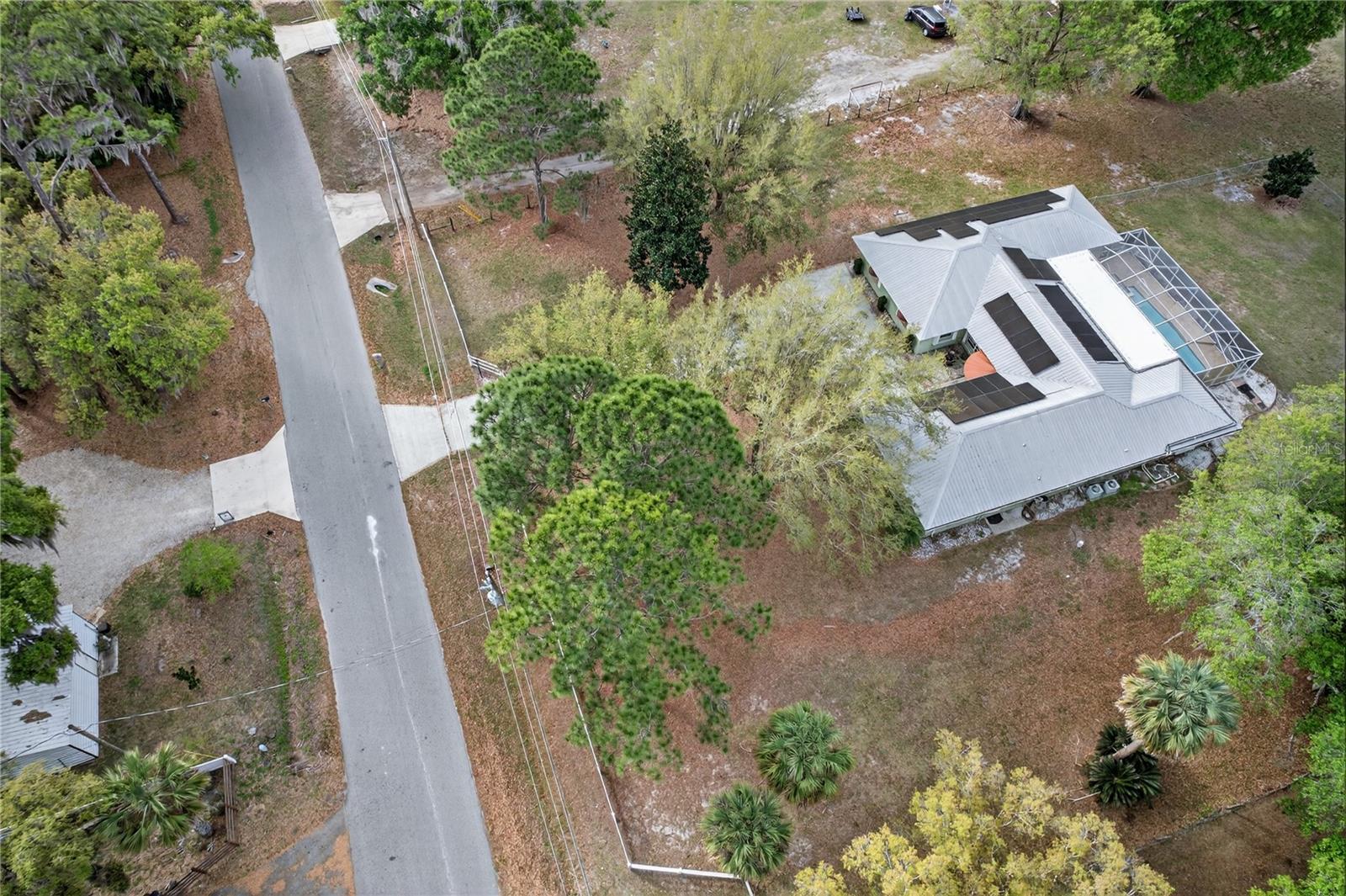 Image 37 of 42 For 2065 Oak Beach Boulevard