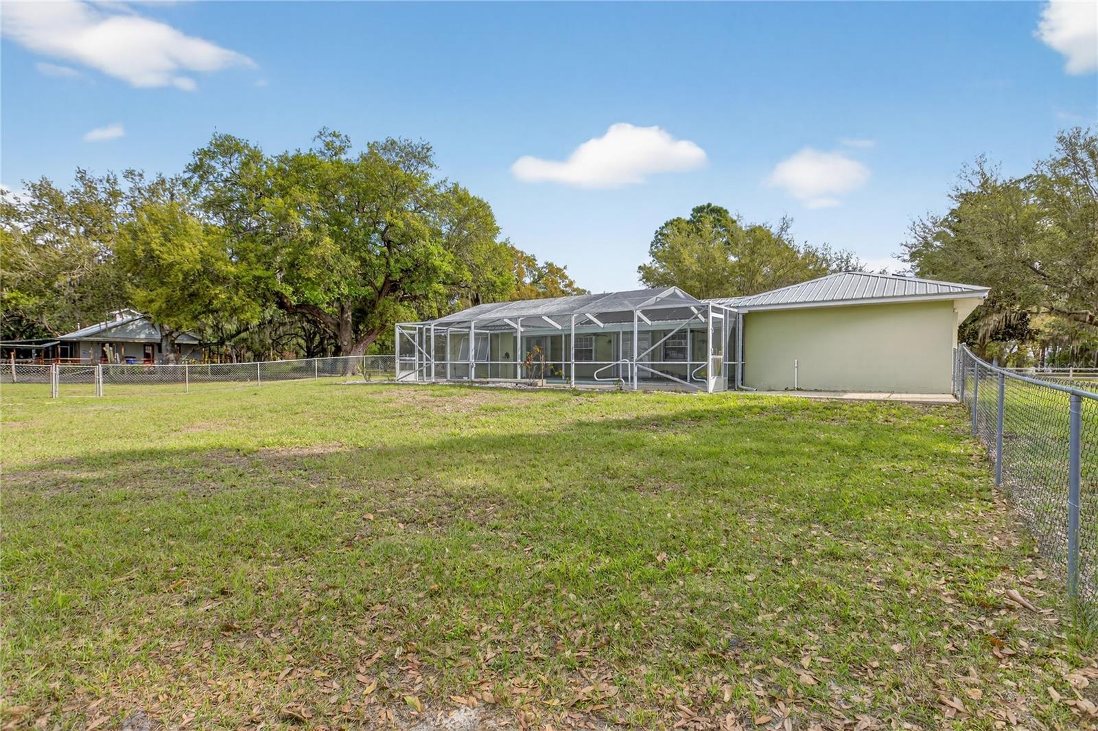 Image 39 of 42 For 2065 Oak Beach Boulevard