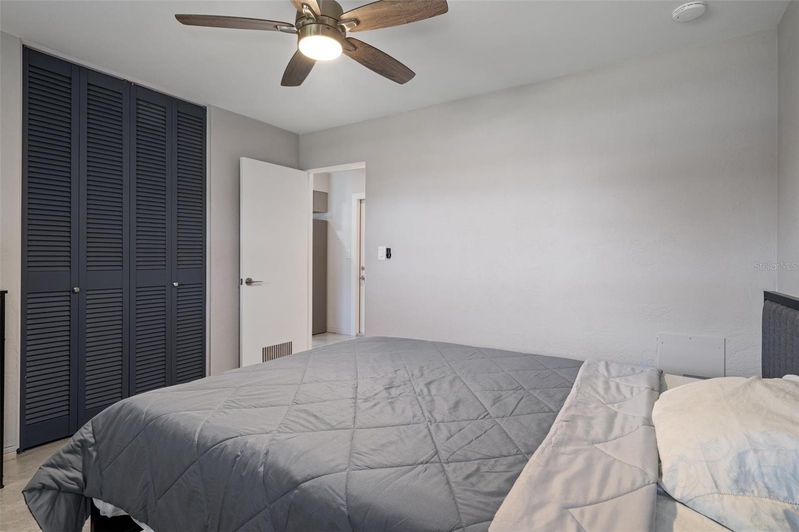 Image 15 of 20 For 416 73rd Avenue N 205