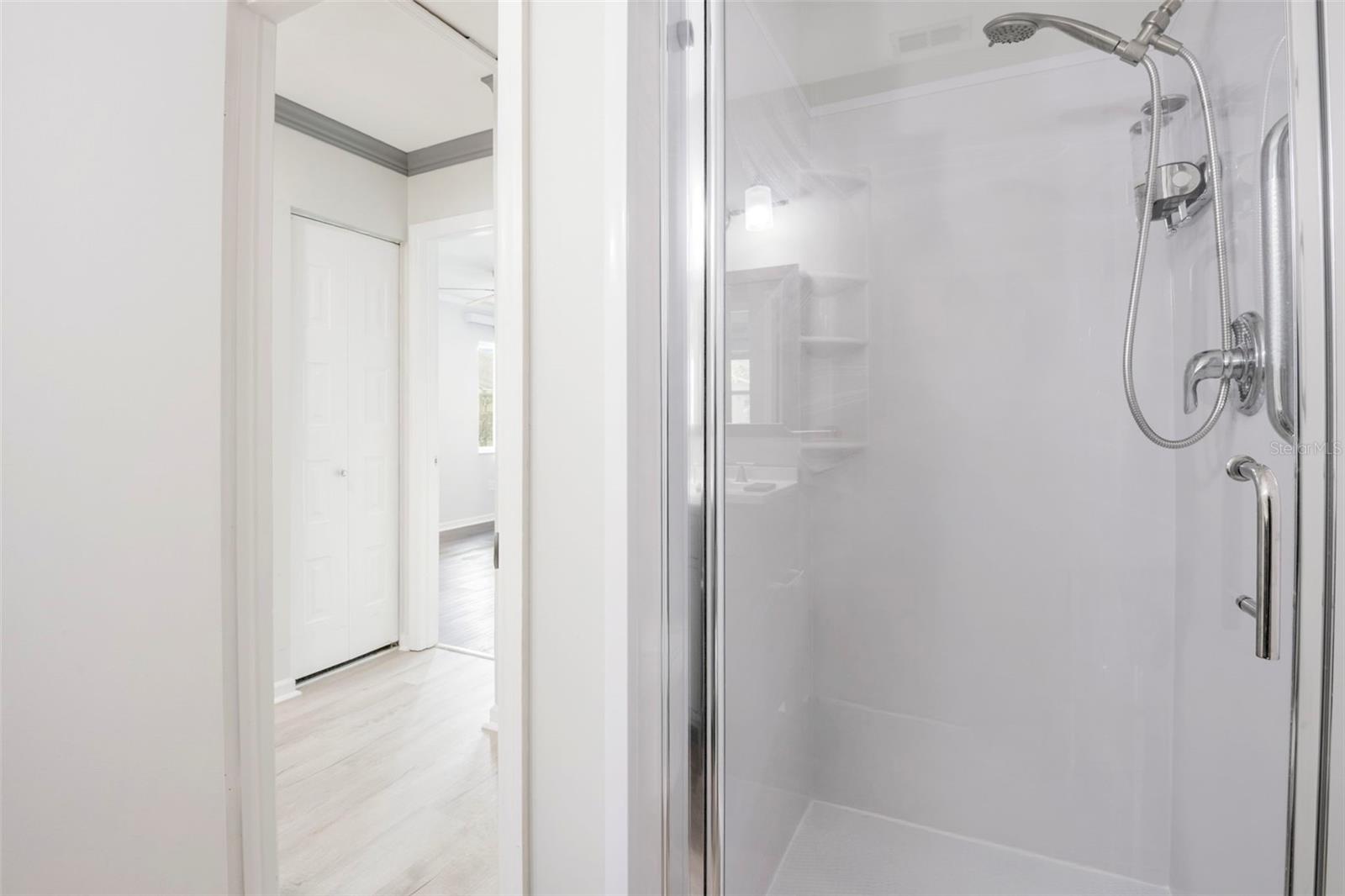 Image 18 of 41 For 1904 Canterbury Lane 13