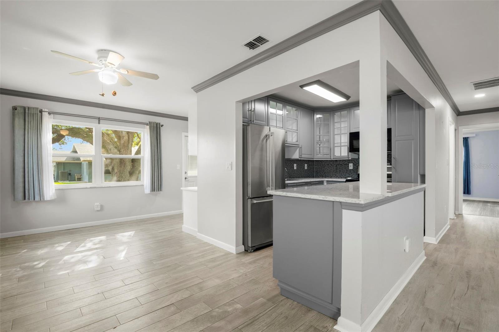 Image 9 of 41 For 1904 Canterbury Lane 13