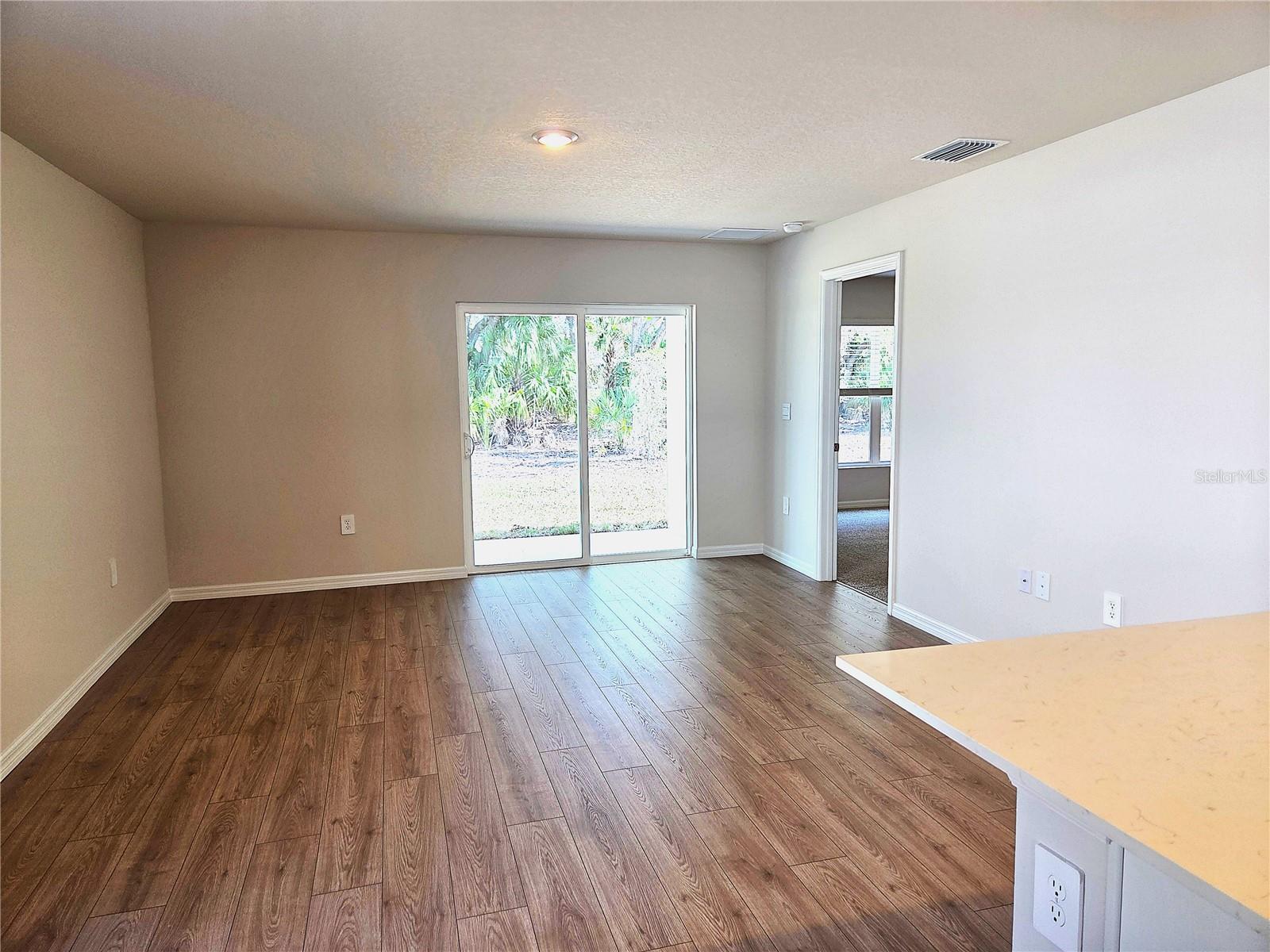 Image 4 of 43 For 10012 Caddo Drive