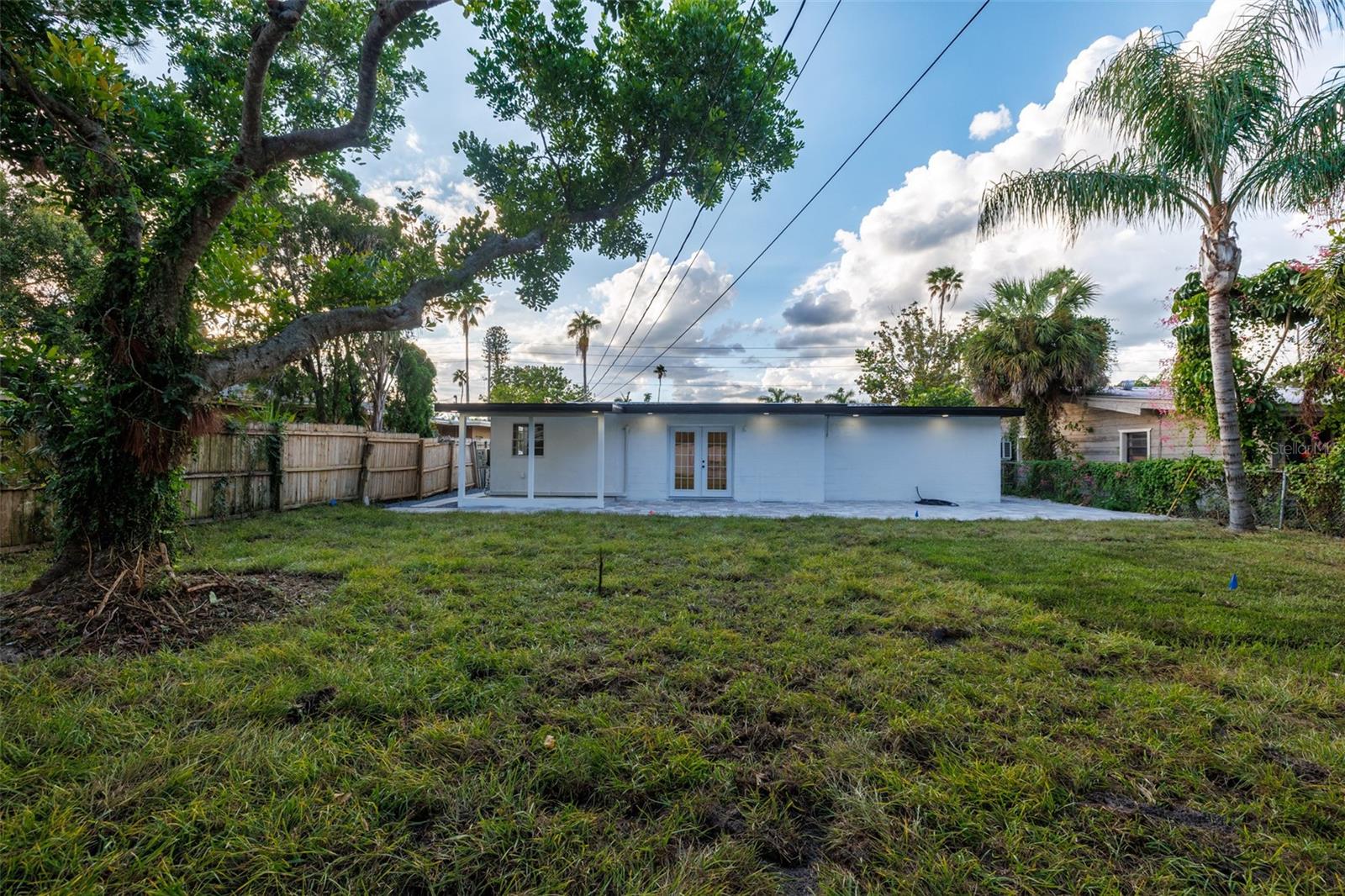 Image 16 of 20 For 3947 Overlook Drive Ne