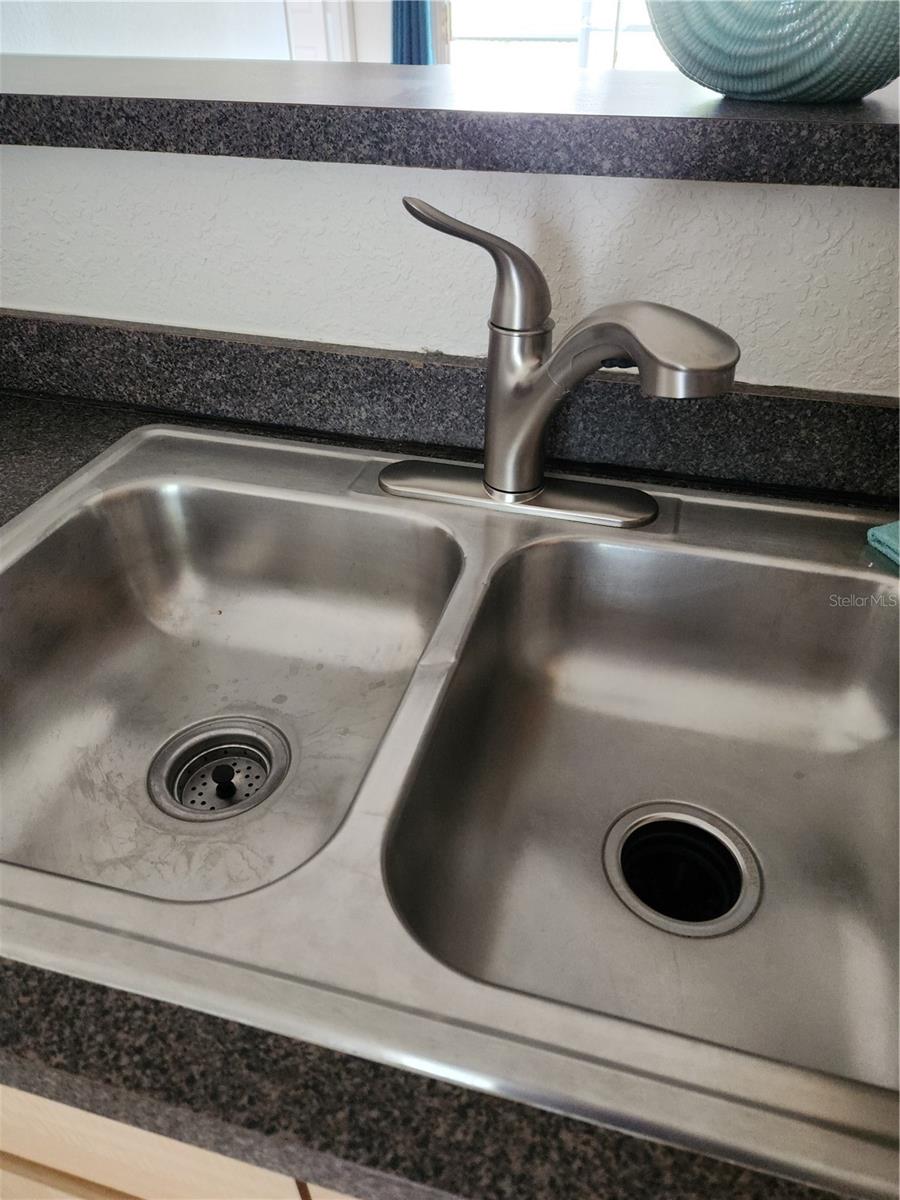 Image 15 of 26 For 3648 Kings Road 103