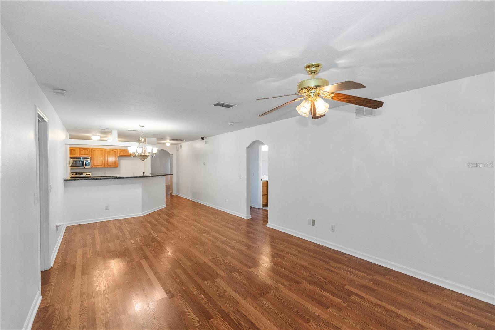 Image 10 of 28 For 1415 Annie Street