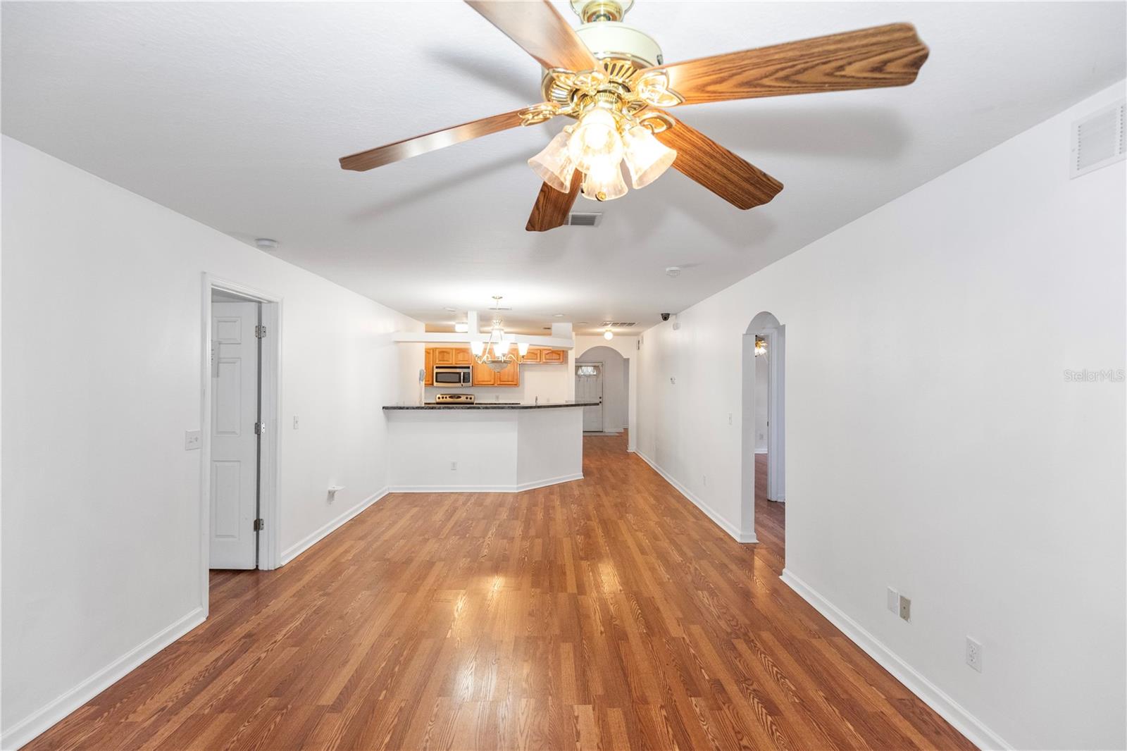 Image 11 of 28 For 1415 Annie Street