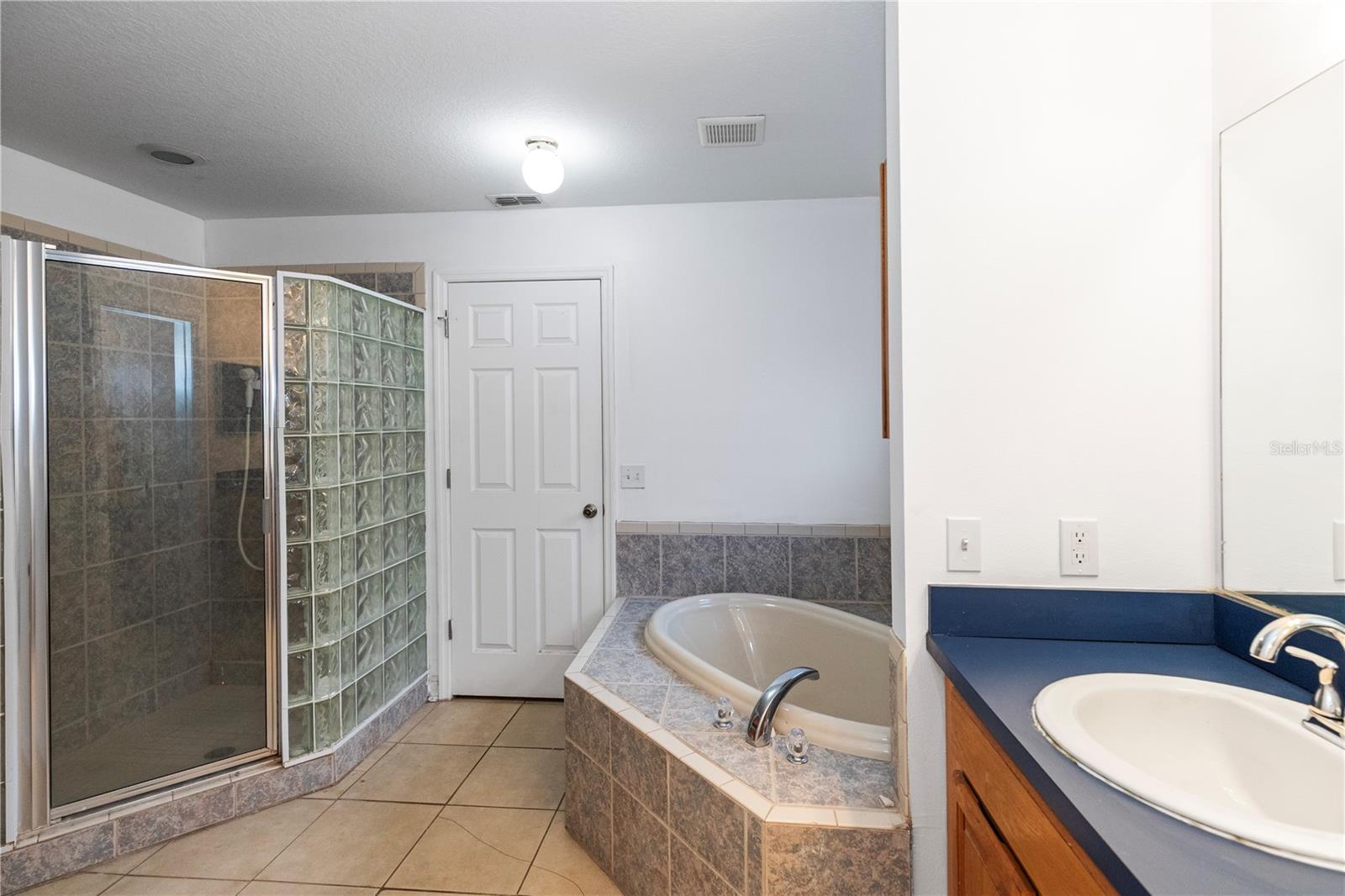 Image 14 of 28 For 1415 Annie Street