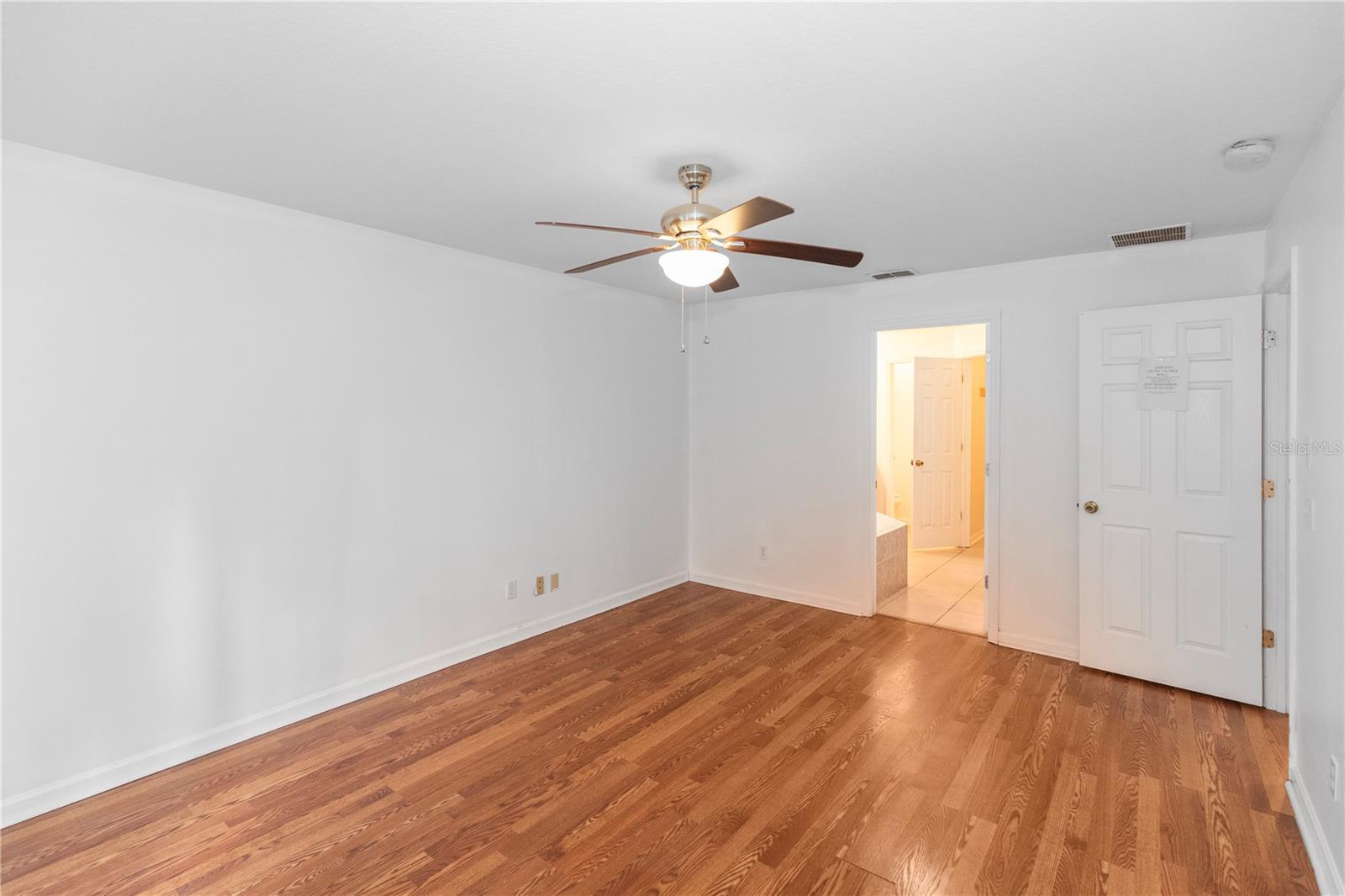 Image 19 of 28 For 1415 Annie Street