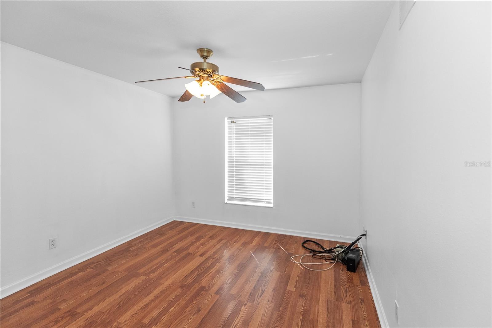 Image 21 of 28 For 1415 Annie Street