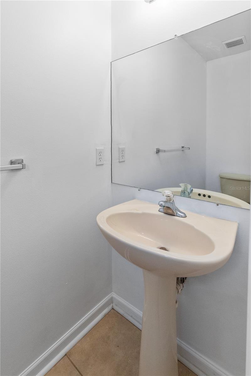 Image 26 of 28 For 1415 Annie Street