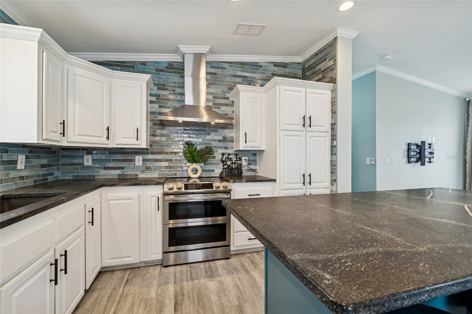 Image 11 of 37 For 4700 67th Way N 55