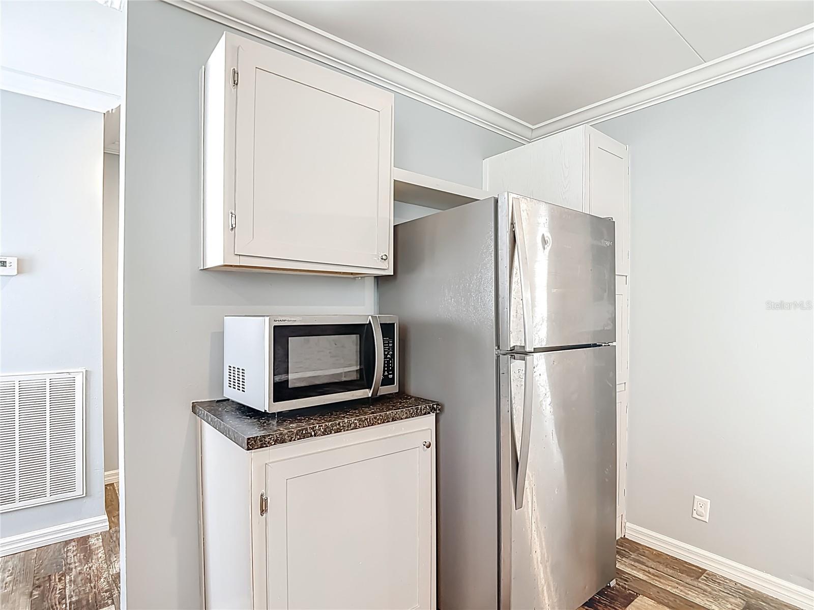 Image 14 of 45 For 7158 Sunnyside Drive