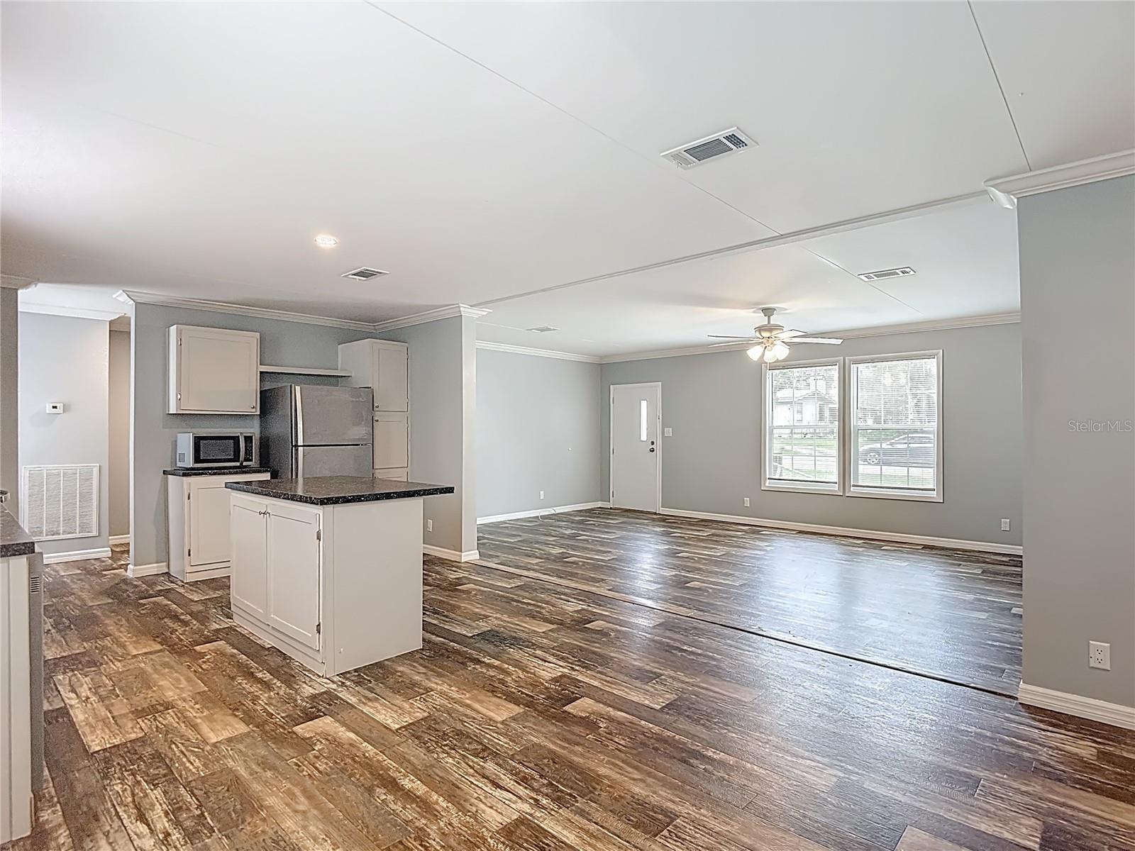 Image 19 of 45 For 7158 Sunnyside Drive