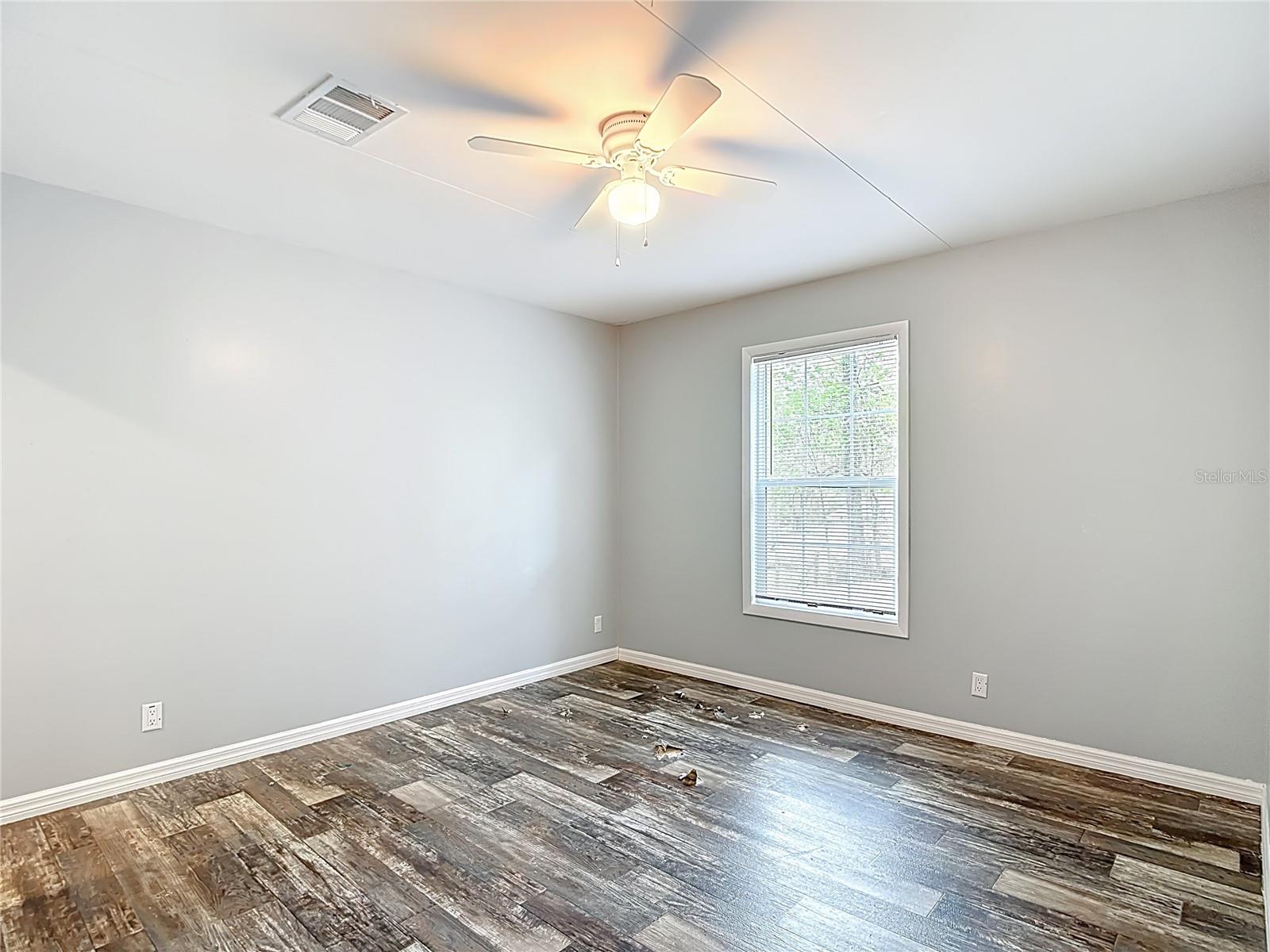 Image 21 of 45 For 7158 Sunnyside Drive