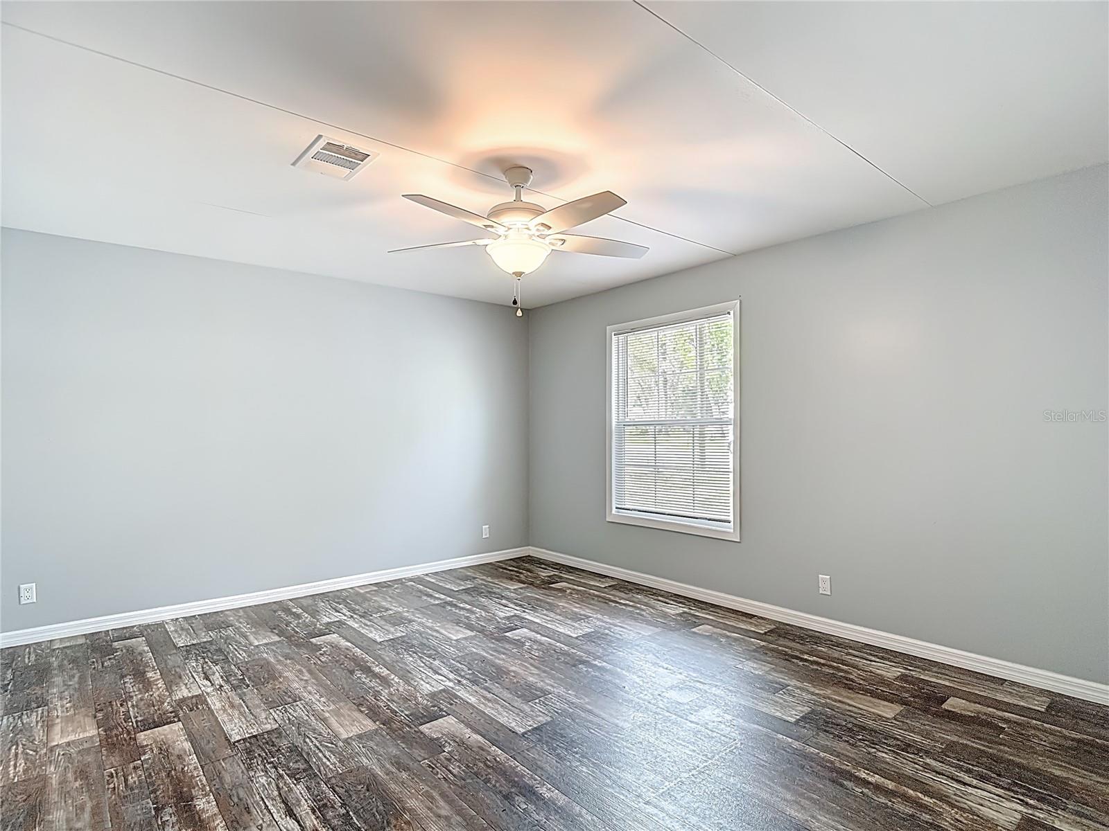 Image 32 of 45 For 7158 Sunnyside Drive