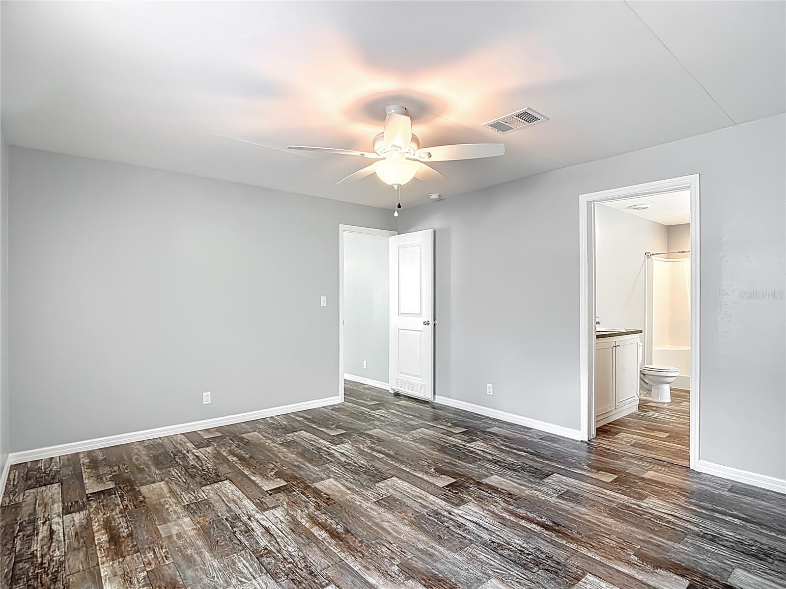 Image 34 of 45 For 7158 Sunnyside Drive