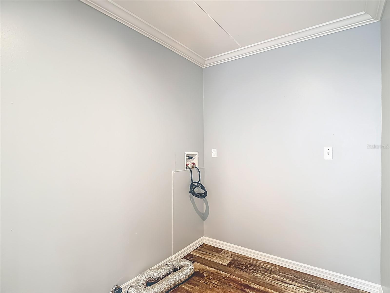 Image 38 of 45 For 7158 Sunnyside Drive