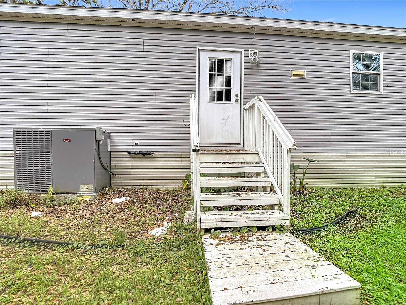 Image 40 of 45 For 7158 Sunnyside Drive