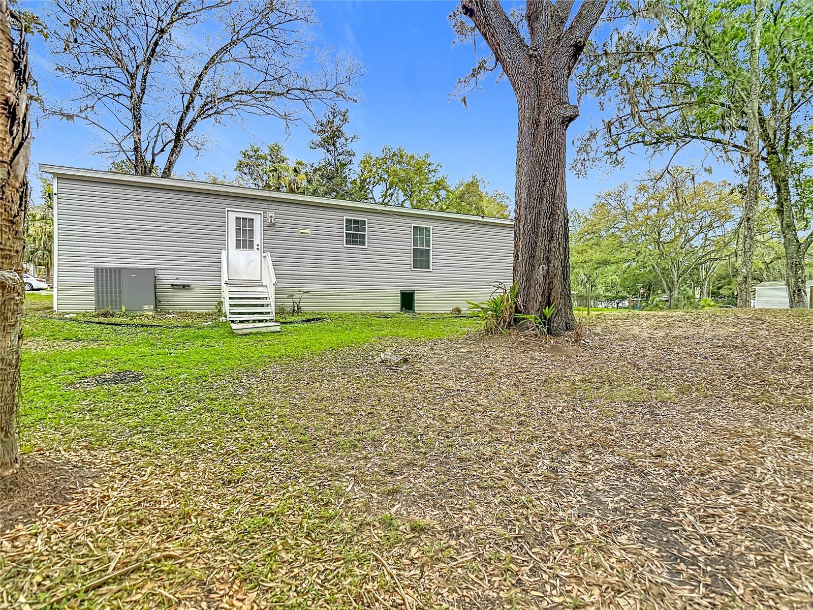 Image 41 of 45 For 7158 Sunnyside Drive