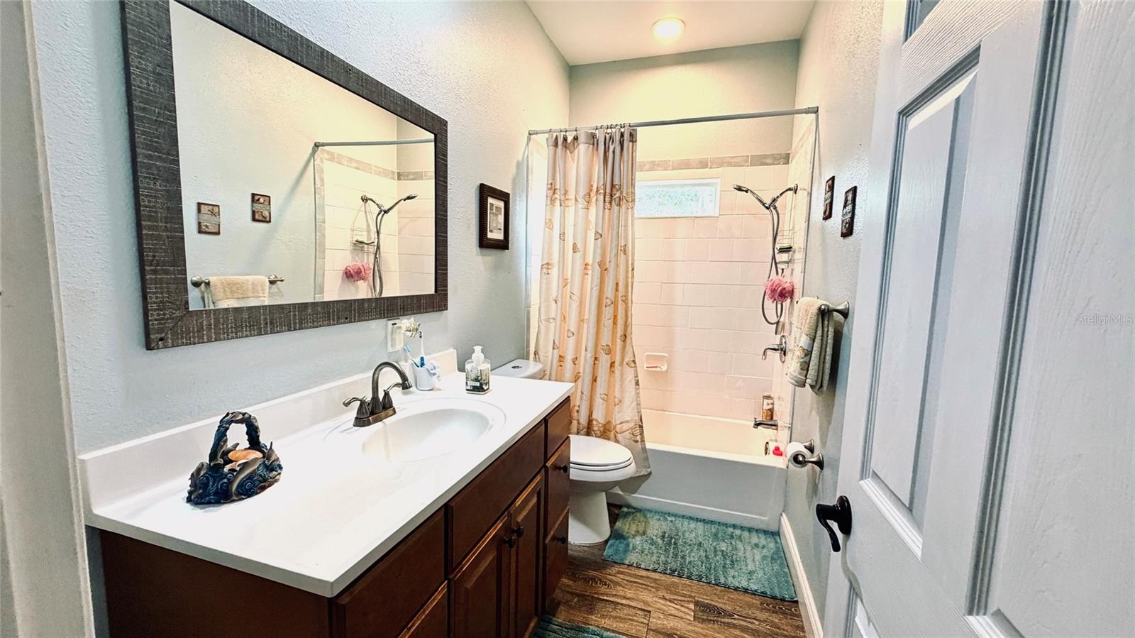 Image 32 of 54 For 7001 Dormany Road