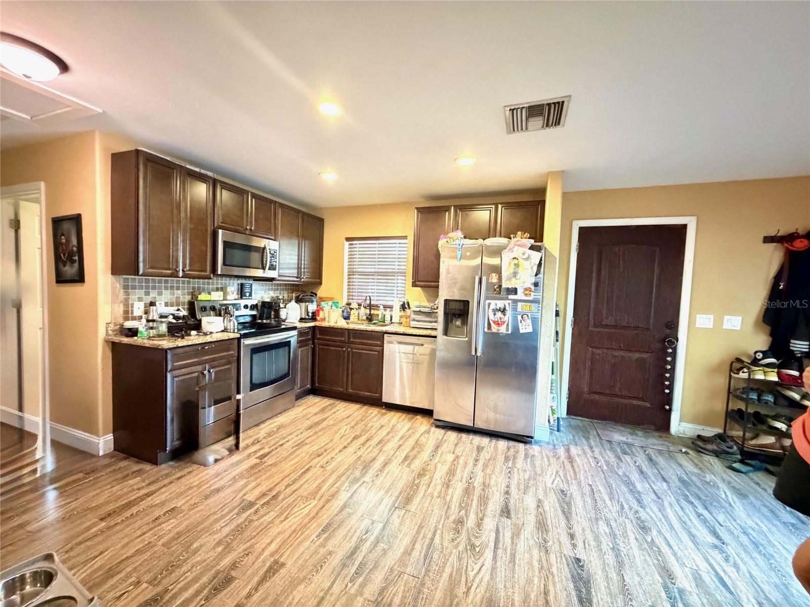 Image 42 of 54 For 7001 Dormany Road