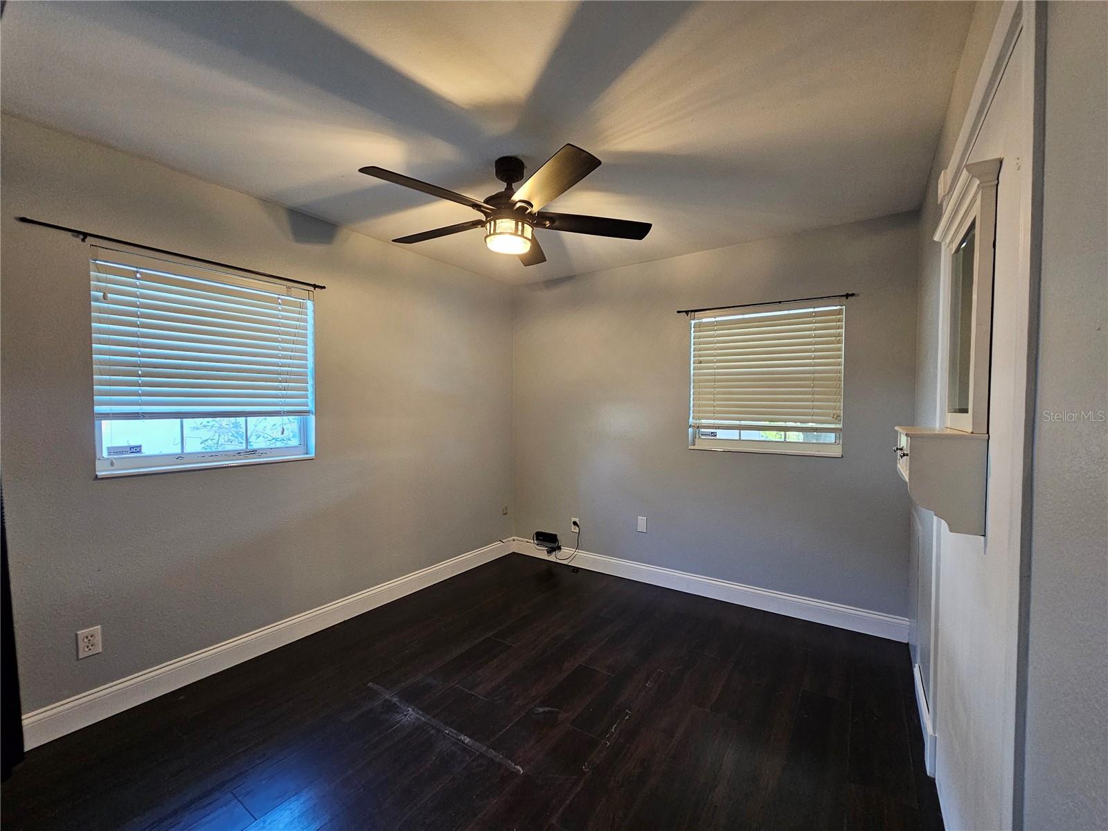 Listing photo id 5 for 1414 85th Avenue N