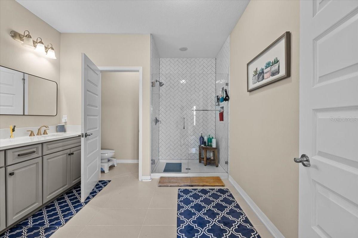 Image 20 of 38 For 30089 Southwell Lane