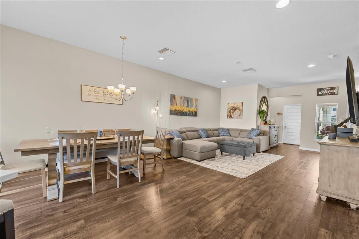 Image 5 of 38 For 30089 Southwell Lane