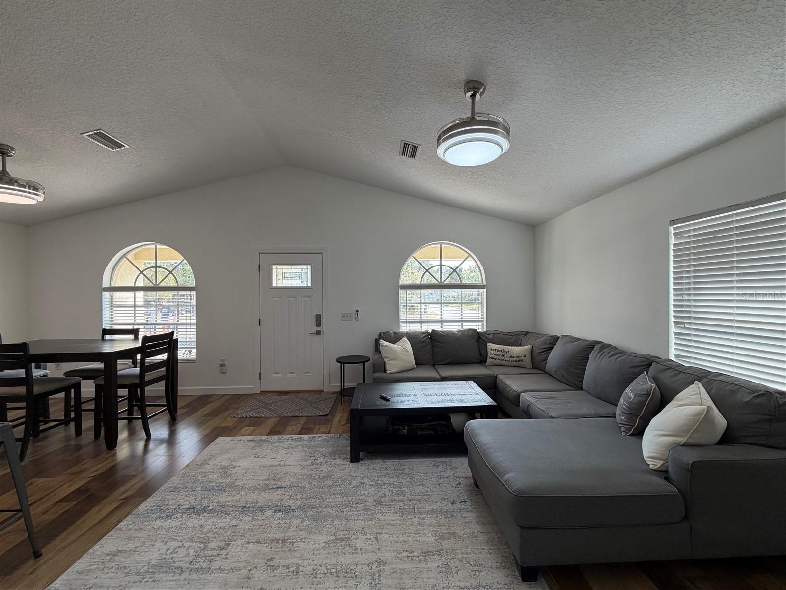 Image 3 of 14 For 2723 Arch Street