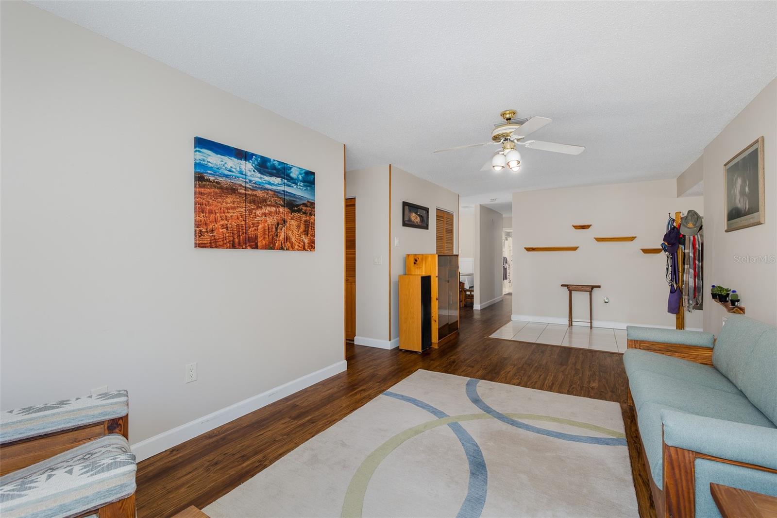 Image 12 of 51 For 1363 Overlea Drive