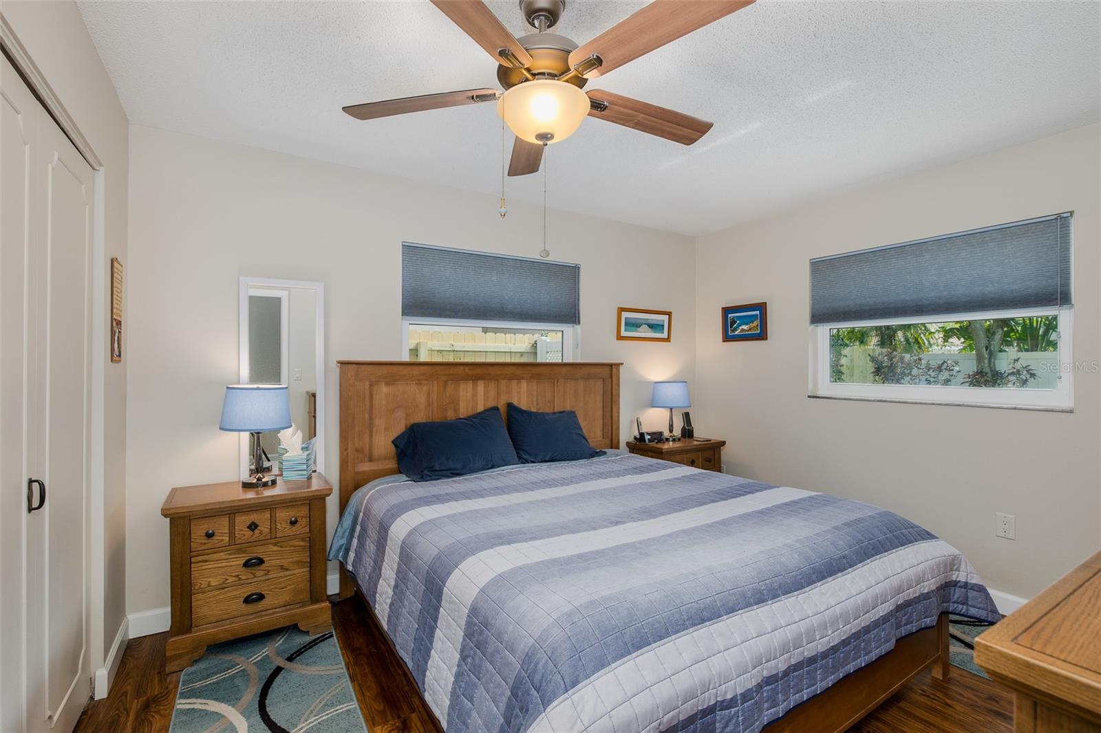 Image 22 of 51 For 1363 Overlea Drive