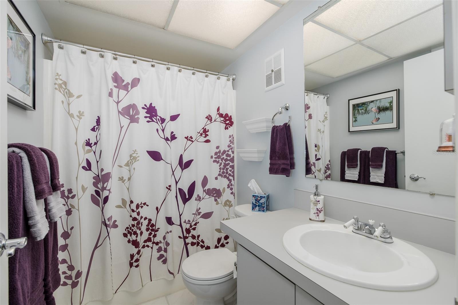 Image 30 of 51 For 1363 Overlea Drive